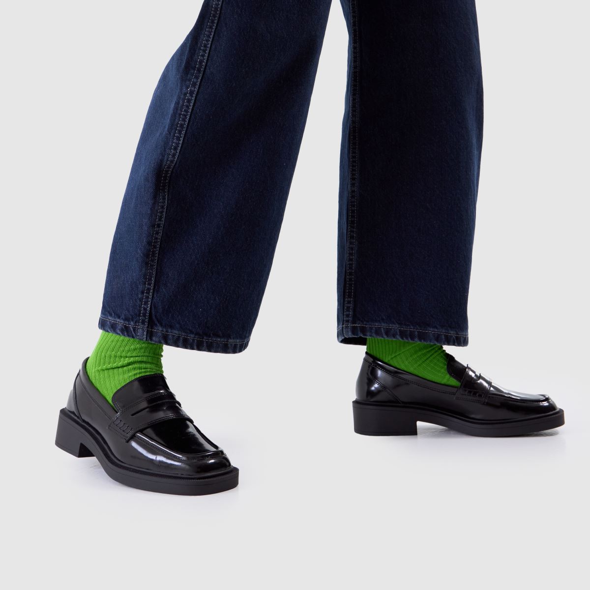 schuh  Leighton Loafer in Black schuh  Leighton Loafer in Black