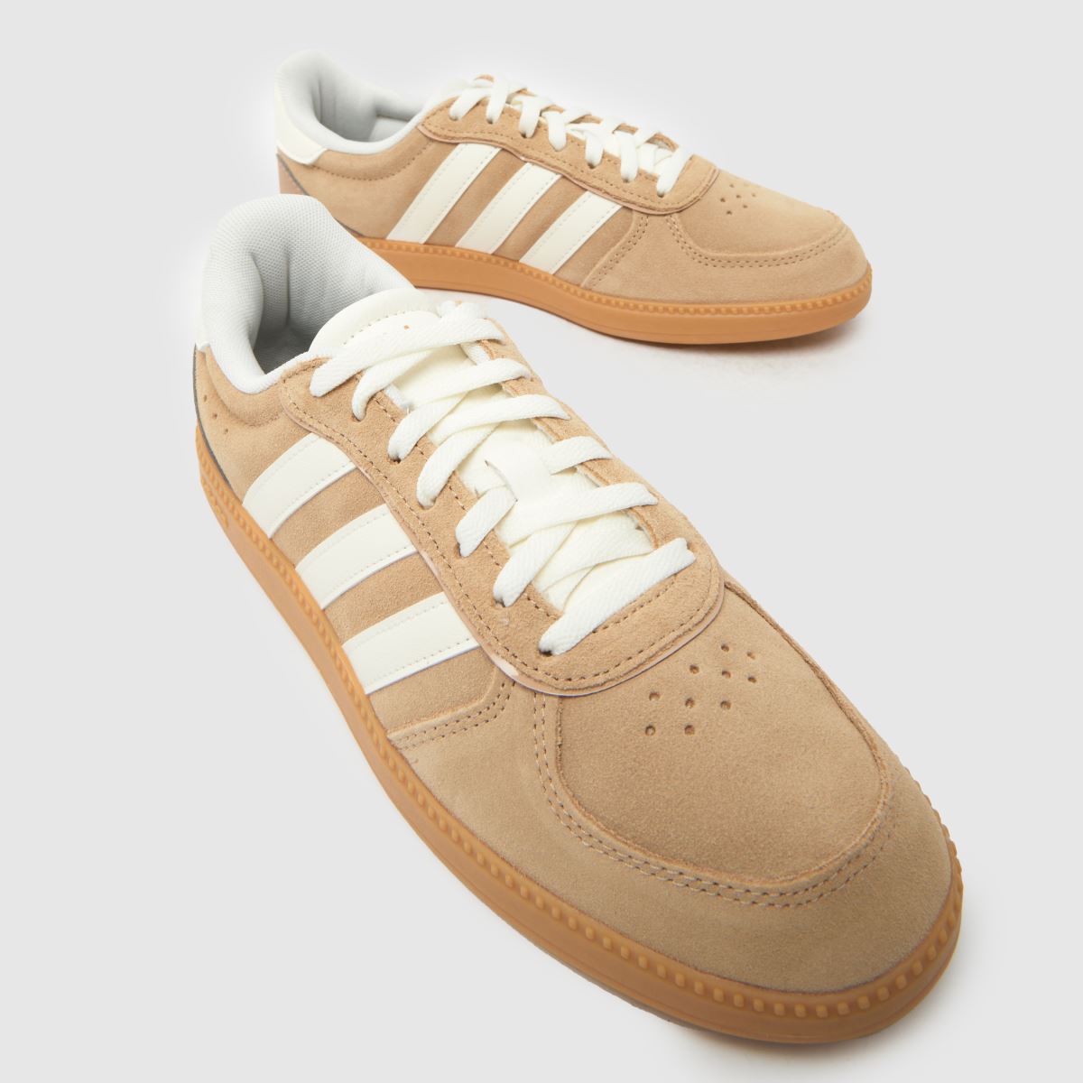 adidas  Breaknet Sleek in Tan adidas  Breaknet Sleek in Tan
