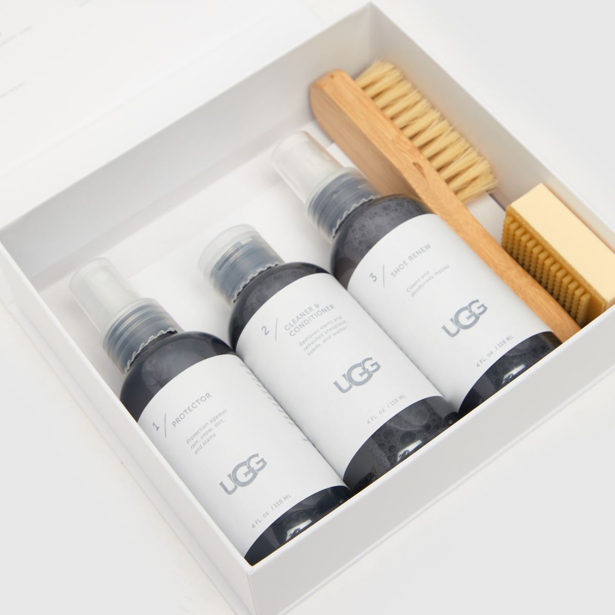 UGG  Sheepskin Care Kit in Clear UGG  Sheepskin Care Kit in Clear
