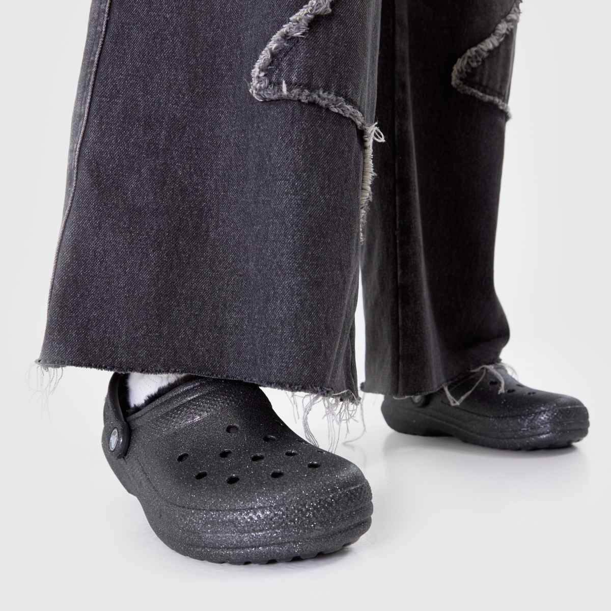 Crocs  Classic Fuzz Lined Clog in Black Crocs  Classic Fuzz Lined Clog in Black