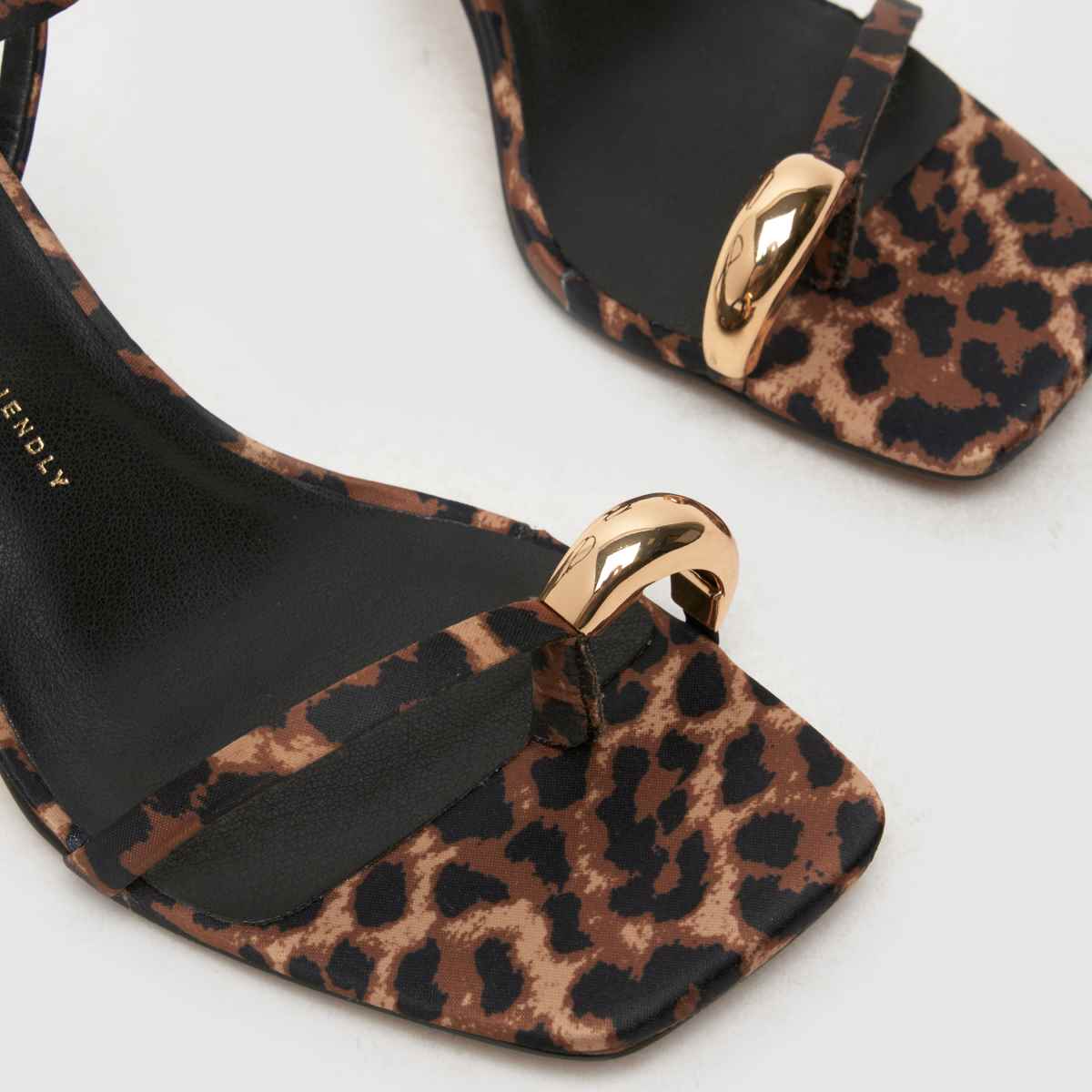 schuh  Susie Toe Loop in Black & Brown schuh  Susie Toe Loop in Black & Brown