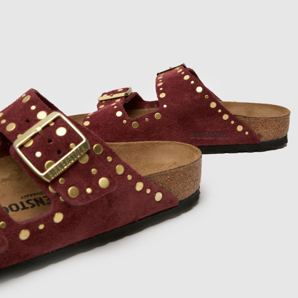 BIRKENSTOCK  Arizona Rivet in Burgundy BIRKENSTOCK  Arizona Rivet in Burgundy