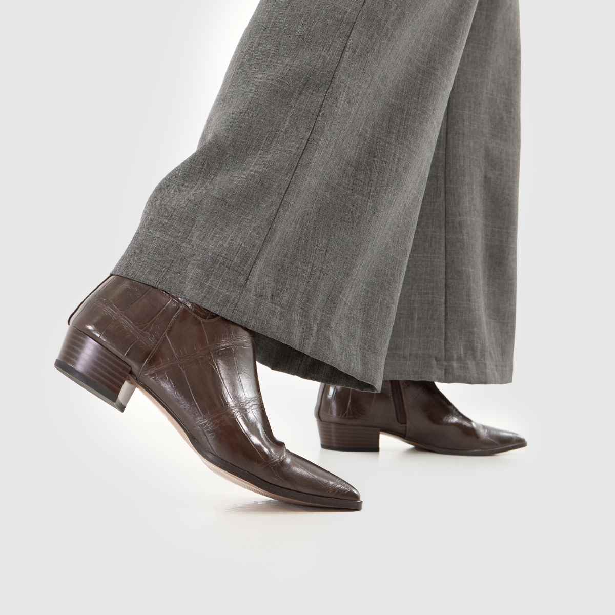 schuh  Carson Croc Pixie in Brown schuh  Carson Croc Pixie in Brown