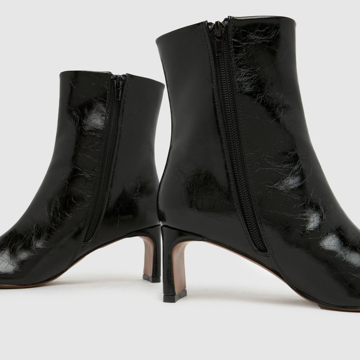 schuh  Bethal Set Back Heel in Black schuh  Bethal Set Back Heel in Black