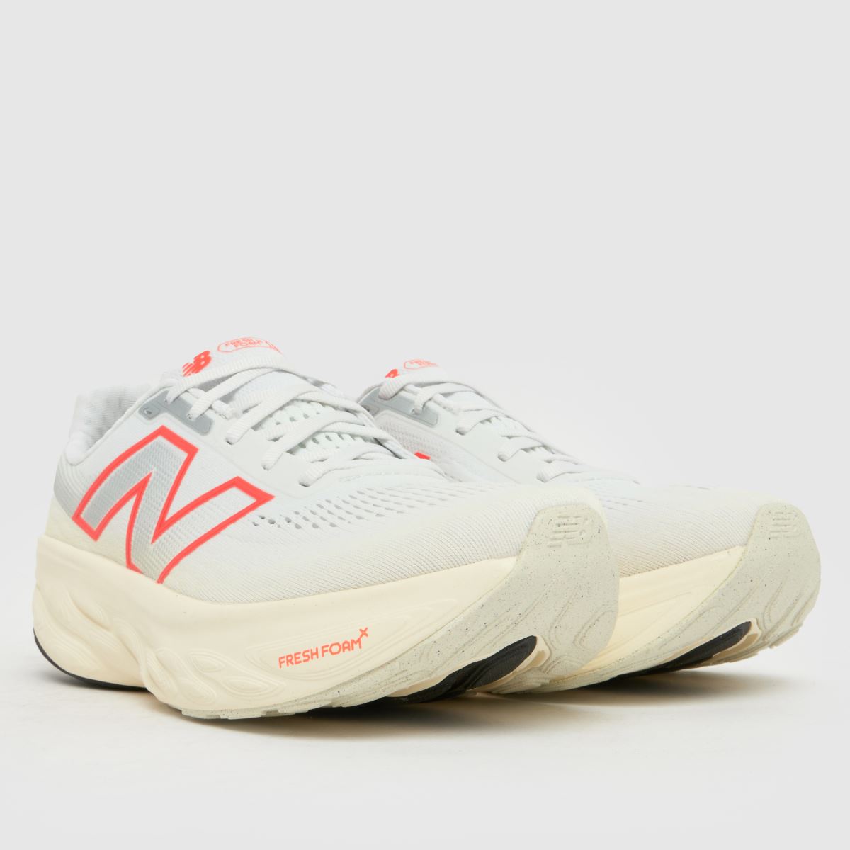 New Balance  Fresh Foam X 1080 v14 in White Multi New Balance  Fresh Foam X 1080 v14 in White Multi