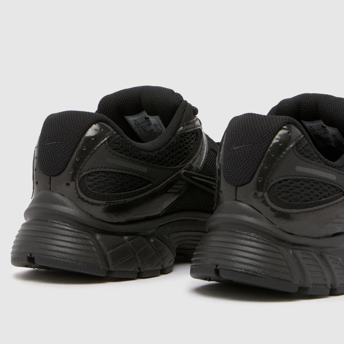 Nike  V5 RNR in Black Nike  V5 RNR in Black