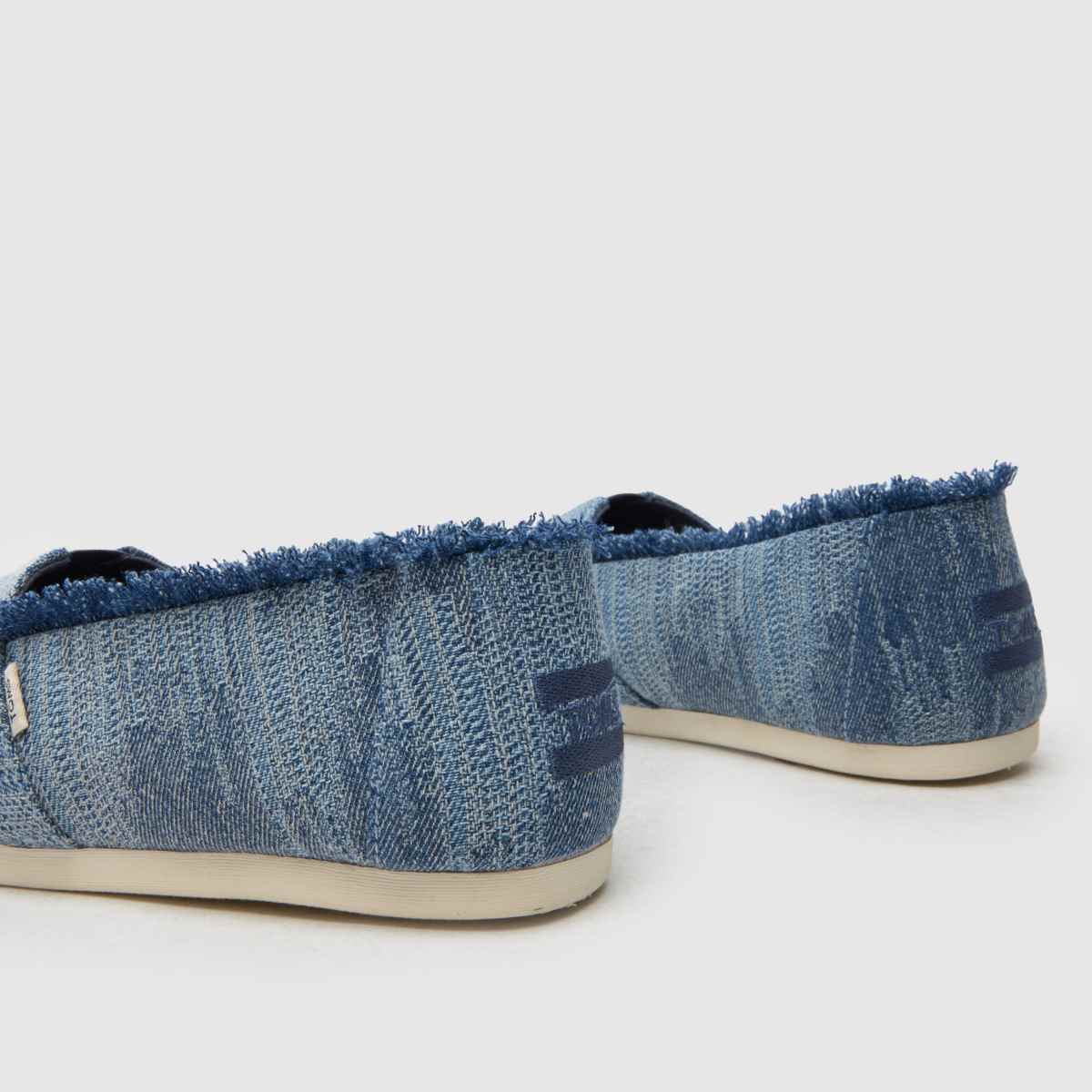 TOMS  Alpargata Classic Denim in Navy TOMS  Alpargata Classic Denim in Navy