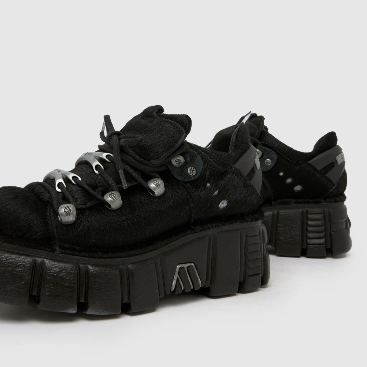 NEW ROCK  Classic Low in Black NEW ROCK  Classic Low in Black