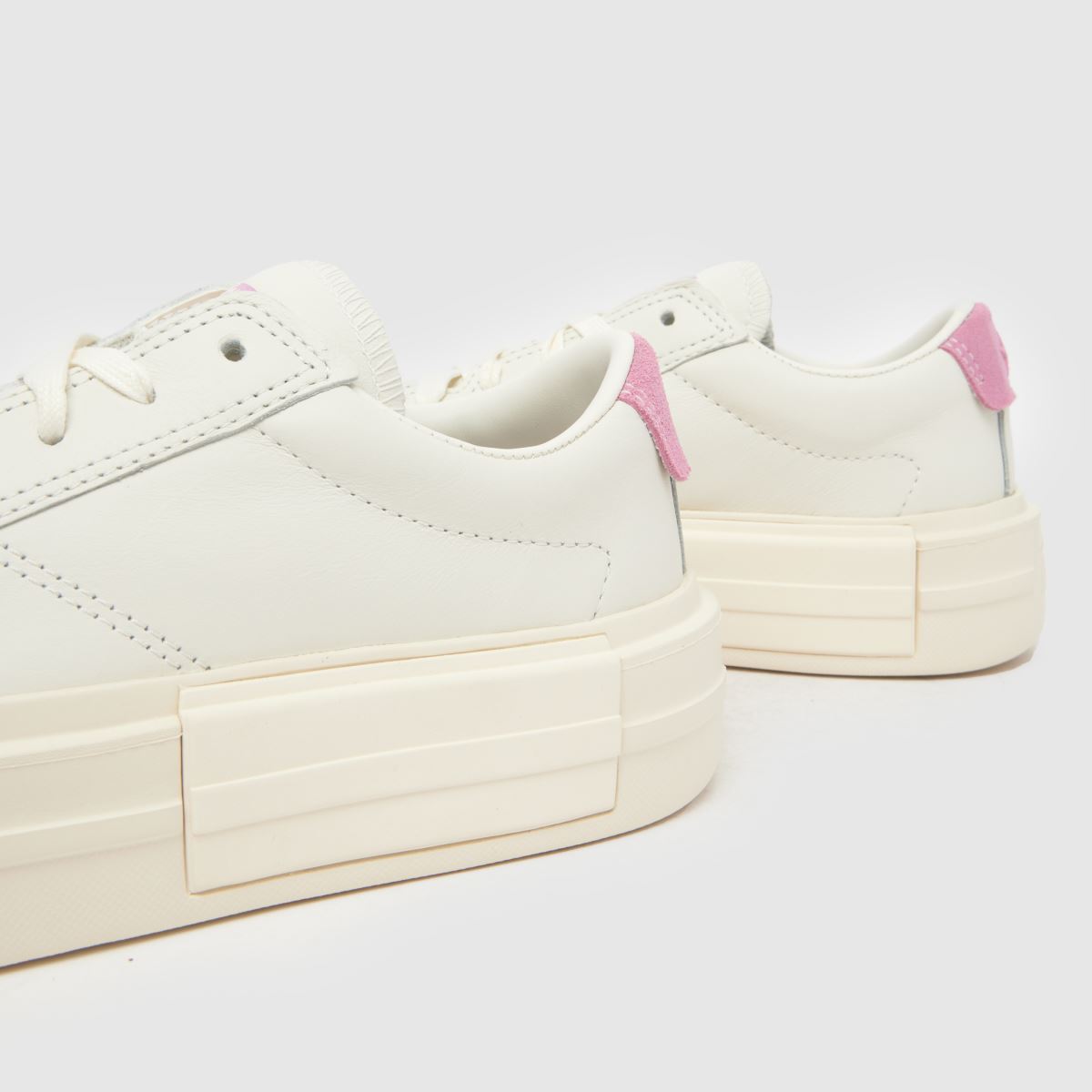 Converse  All Star Cruise Ox in Off-White Multi Converse  All Star Cruise Ox in Off-White Multi