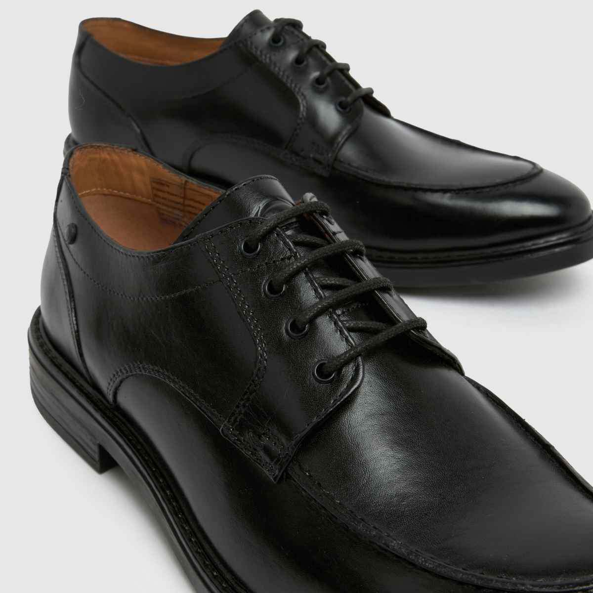 Base London  Surrey Apron in Black Base London  Surrey Apron in Black