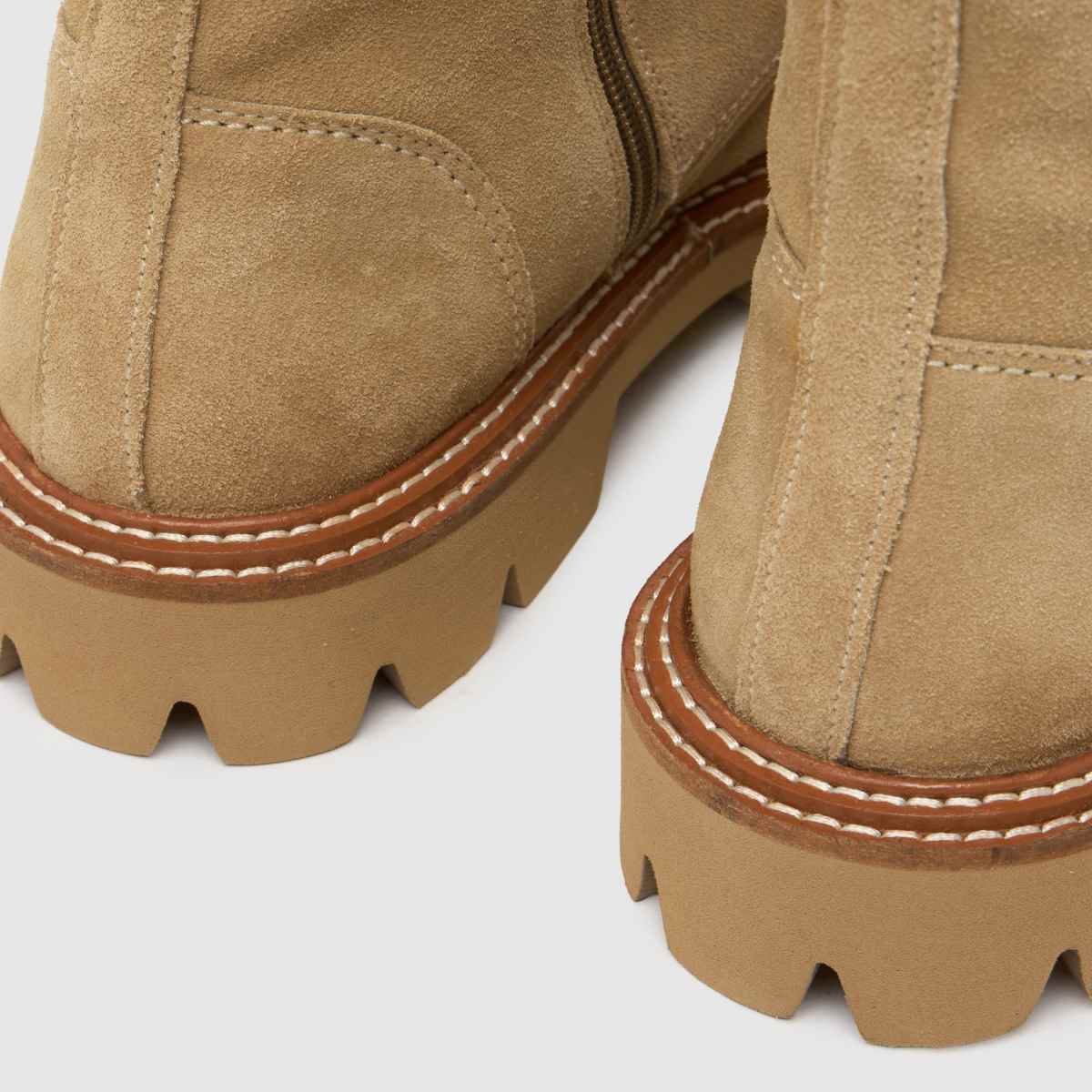 schuh  Corrine Suede Moc Toe in Taupe schuh  Corrine Suede Moc Toe in Taupe