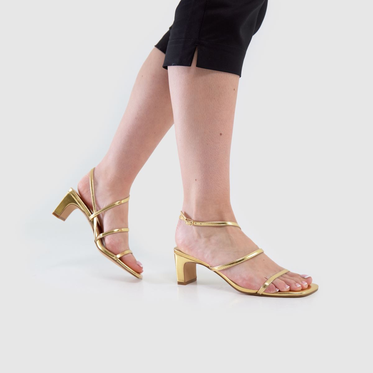 schuh  Sonnet Strappy in Gold schuh  Sonnet Strappy in Gold