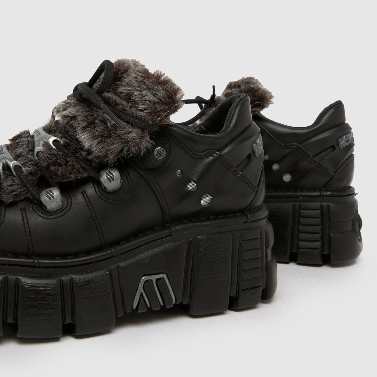 NEW ROCK  Classic Low in Black NEW ROCK  Classic Low in Black