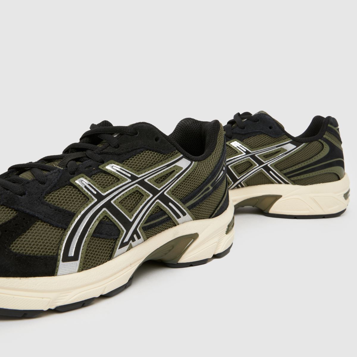 ASICS  GEL-1130 in Black & Green ASICS  GEL-1130 in Black & Green