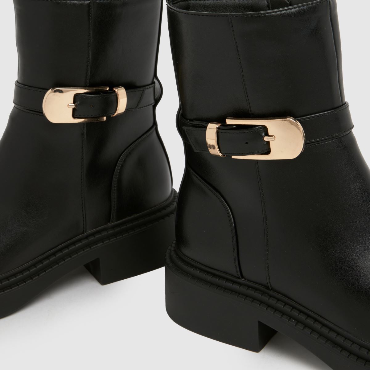 schuh  Courtney Buckle in Black schuh  Courtney Buckle in Black