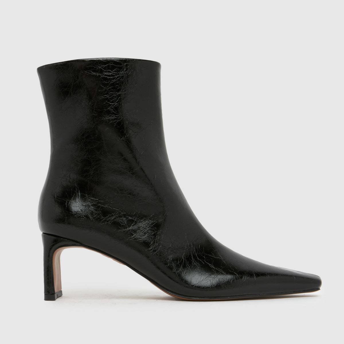 schuh  Bethal Set Back Heel in Black schuh  Bethal Set Back Heel in Black