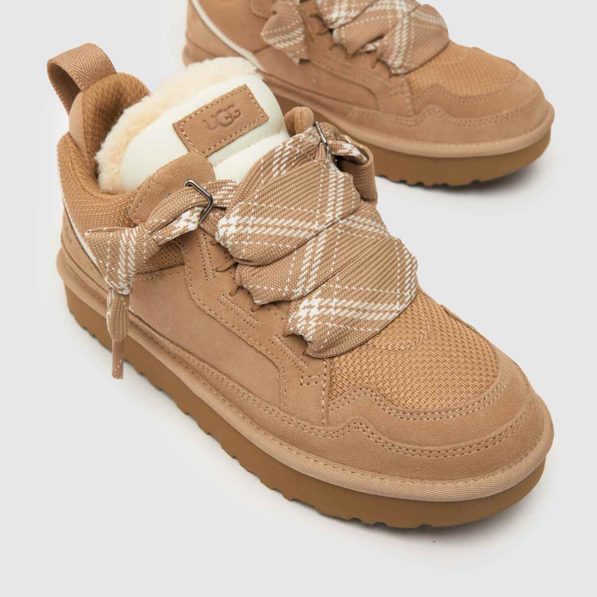 UGG  Lowmel in Sand UGG  Lowmel in Sand