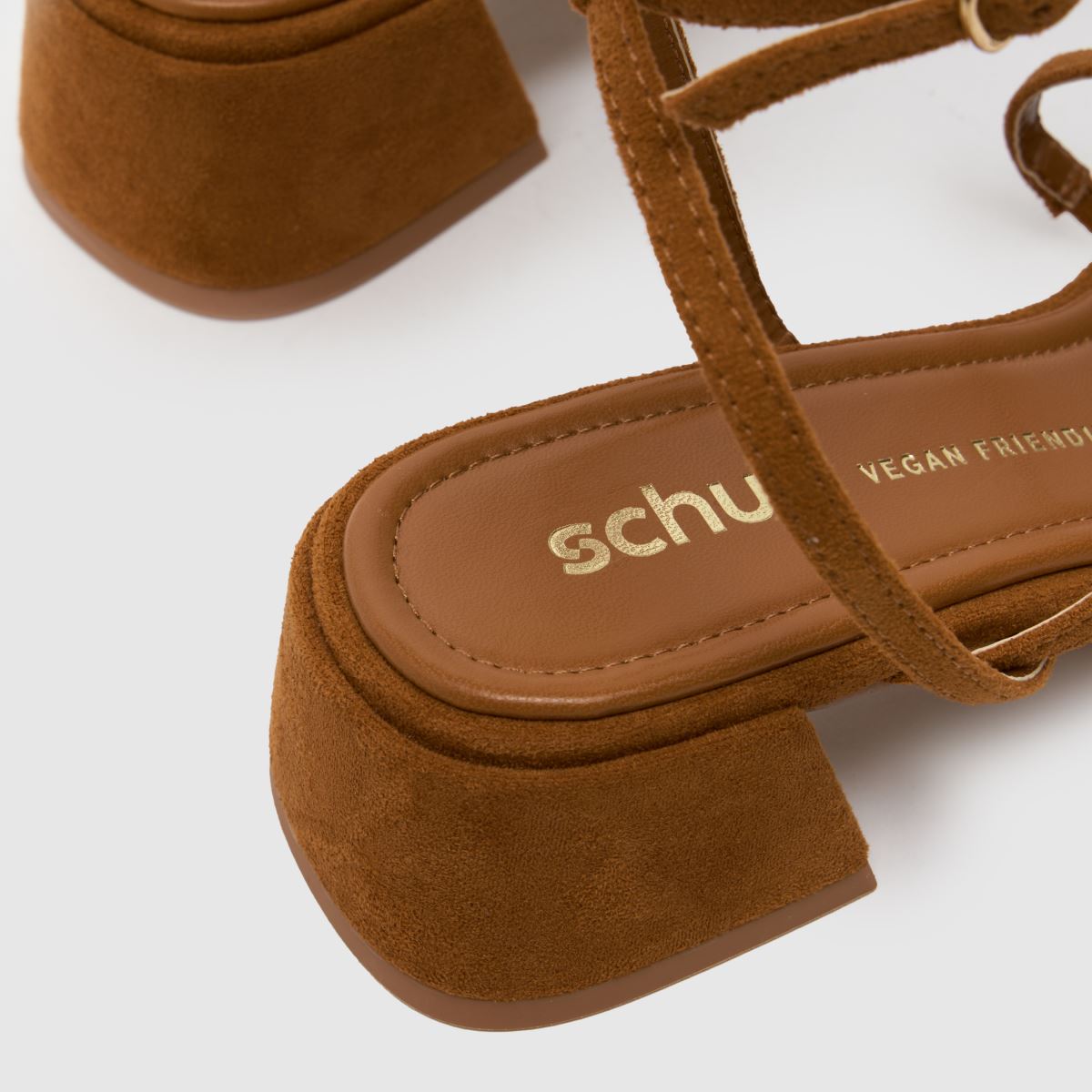 schuh  Sander Strappy Block in Tan schuh  Sander Strappy Block in Tan
