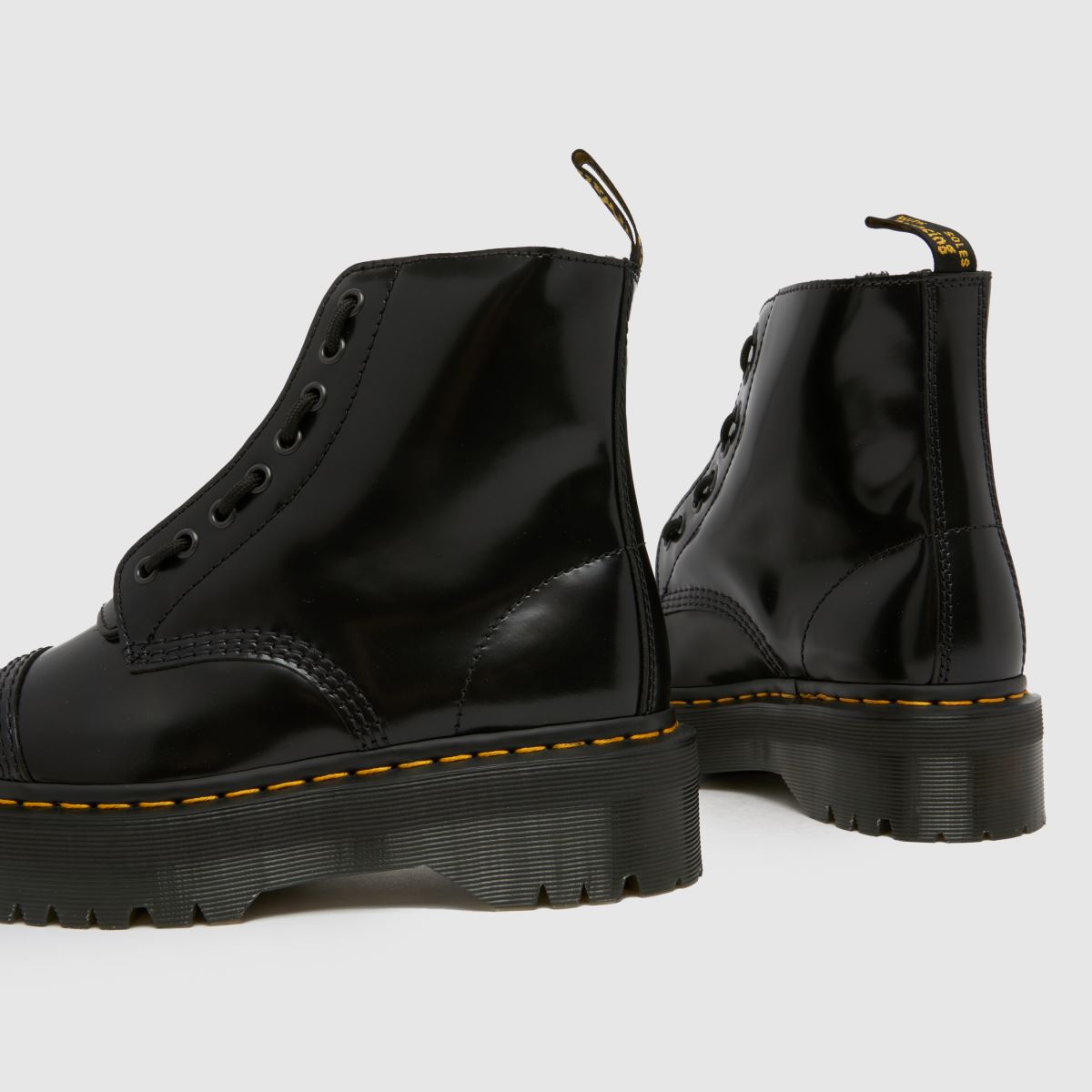 Dr Martens  Sinclair Fur Lined in Black Dr Martens  Sinclair Fur Lined in Black