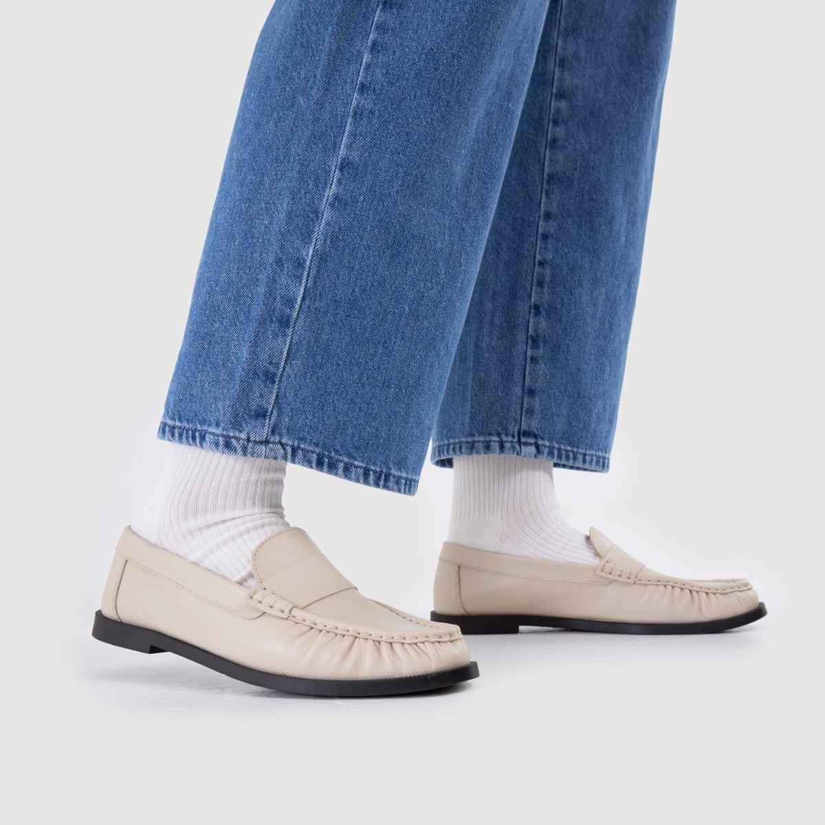 schuh  Libbie Leather Loafer in Stone schuh  Libbie Leather Loafer in Stone