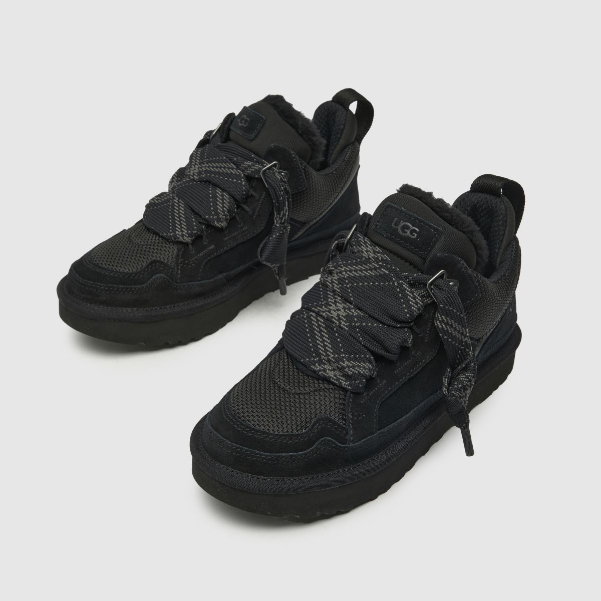 UGG  Lowmel in Black UGG  Lowmel in Black