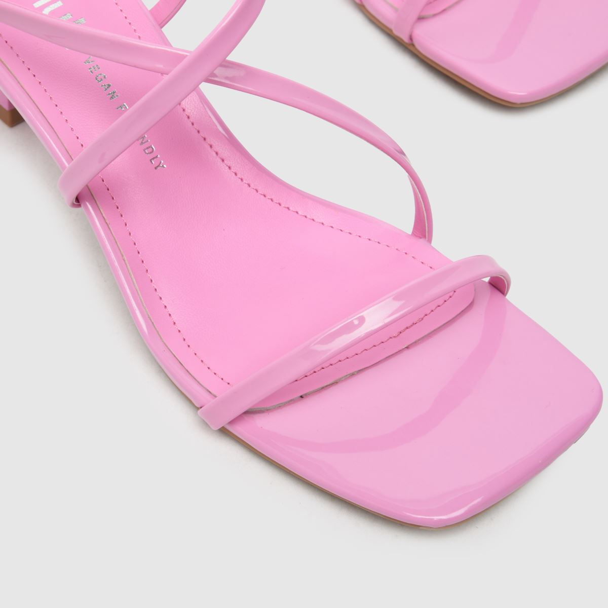 schuh  Serenity Strappy Kitten in Pink schuh  Serenity Strappy Kitten in Pink