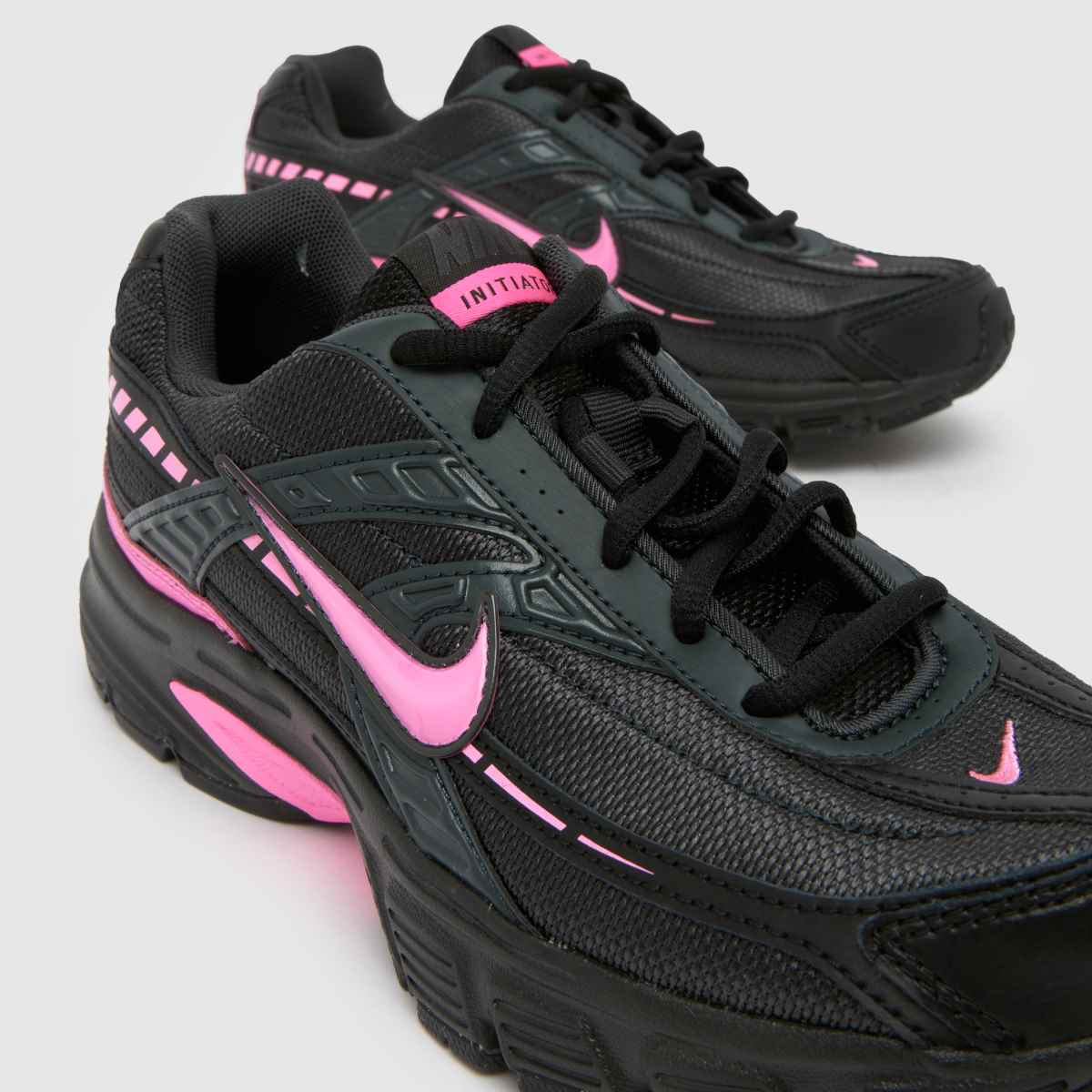 Nike  Initiator in Black & pink Nike  Initiator in Black & pink