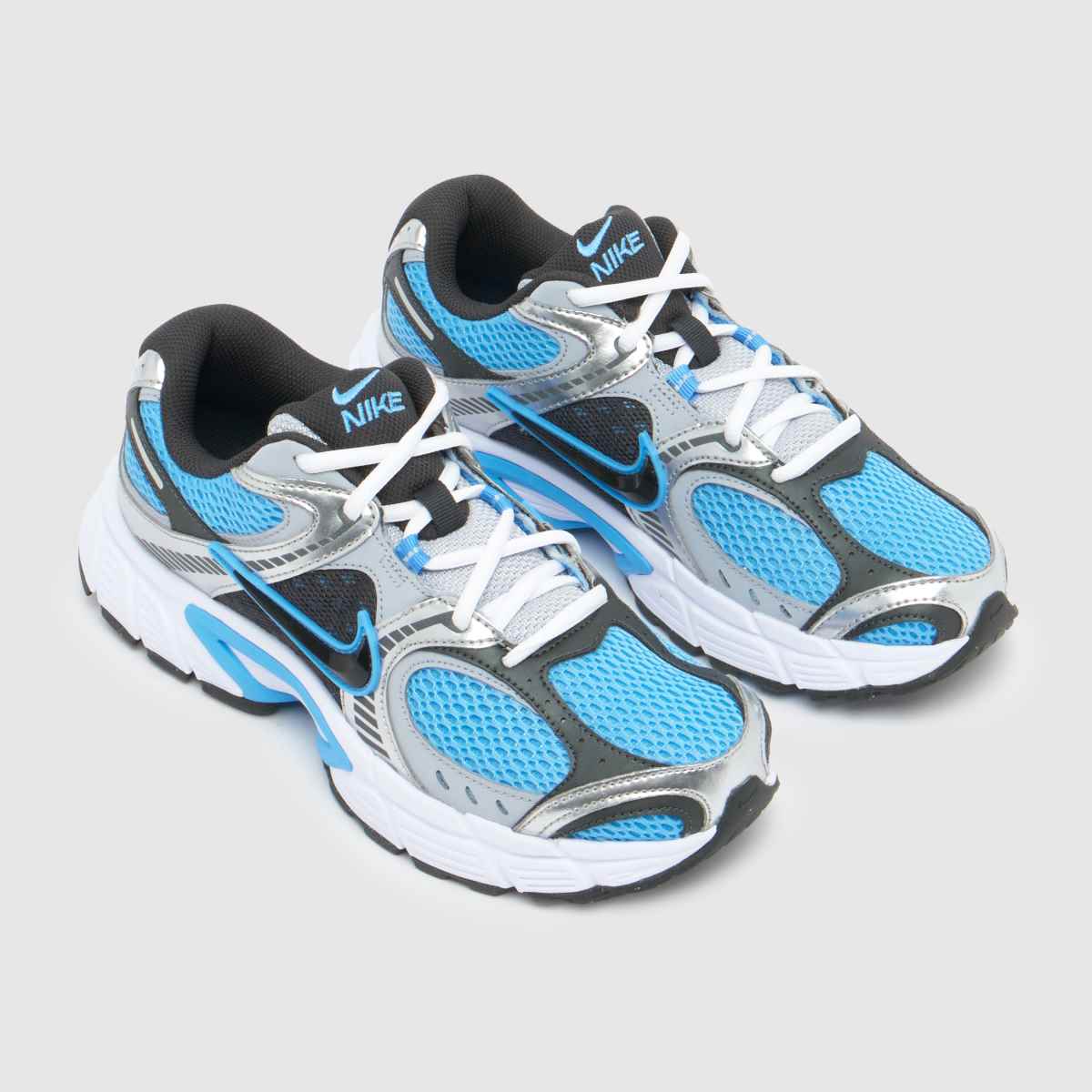 Nike  V5 RNR in Black and blue Nike  V5 RNR in Black and blue