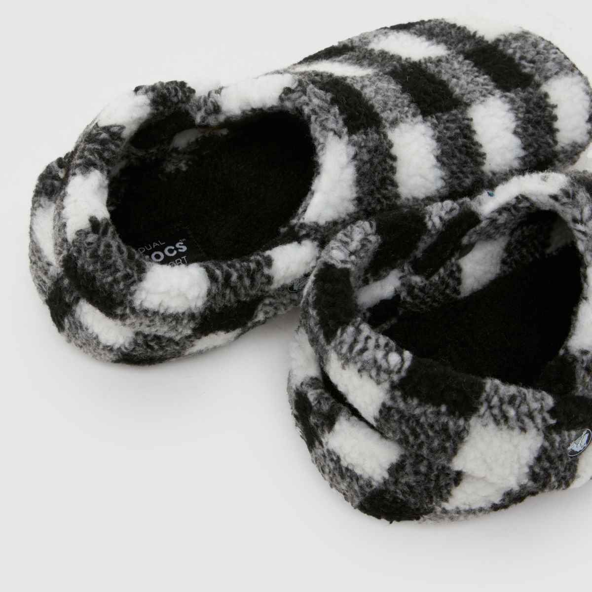 Crocs  Classic Cozzzy in Black & White Crocs  Classic Cozzzy in Black & White