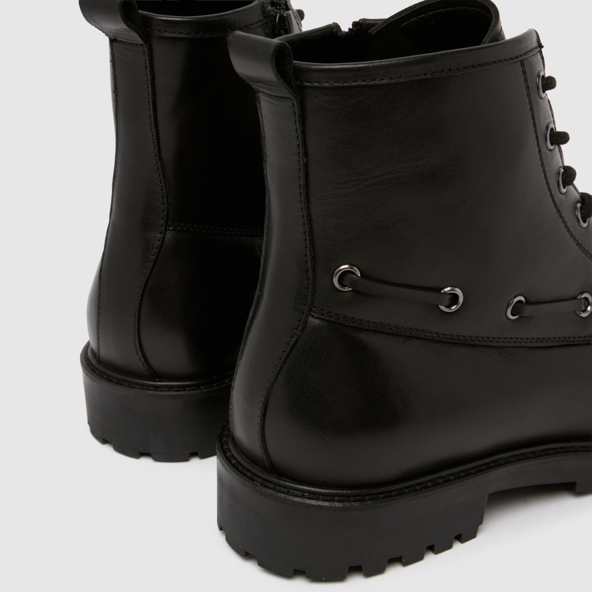 schuh  Darcy Boat in Black schuh  Darcy Boat in Black