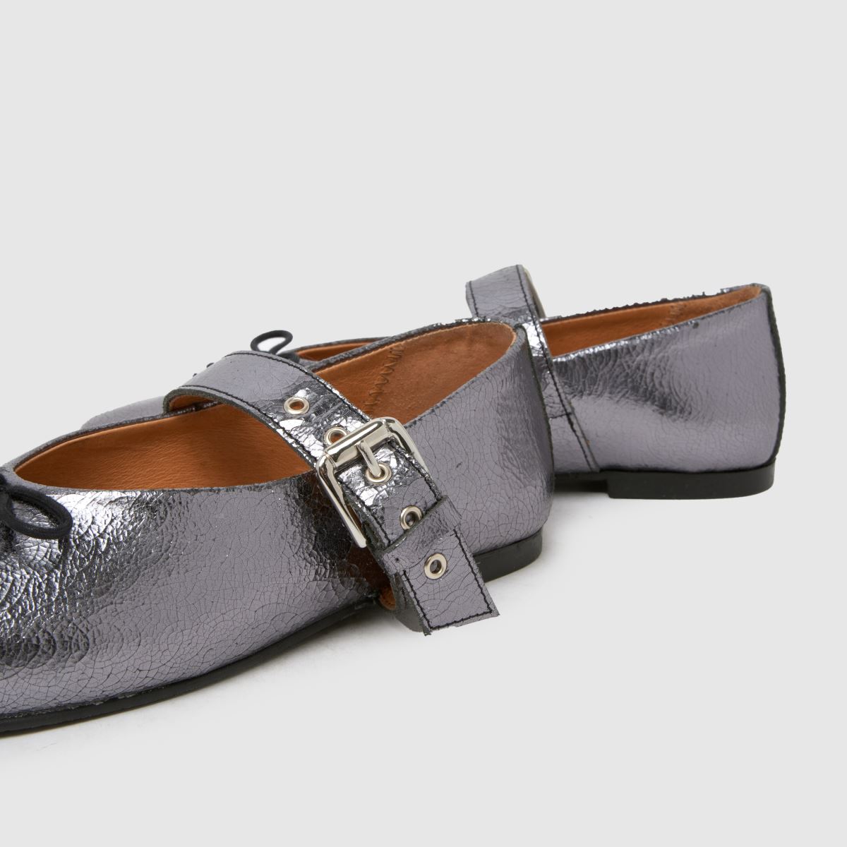 schuh  Lucinda Leather Ballerina in Silver schuh  Lucinda Leather Ballerina in Silver