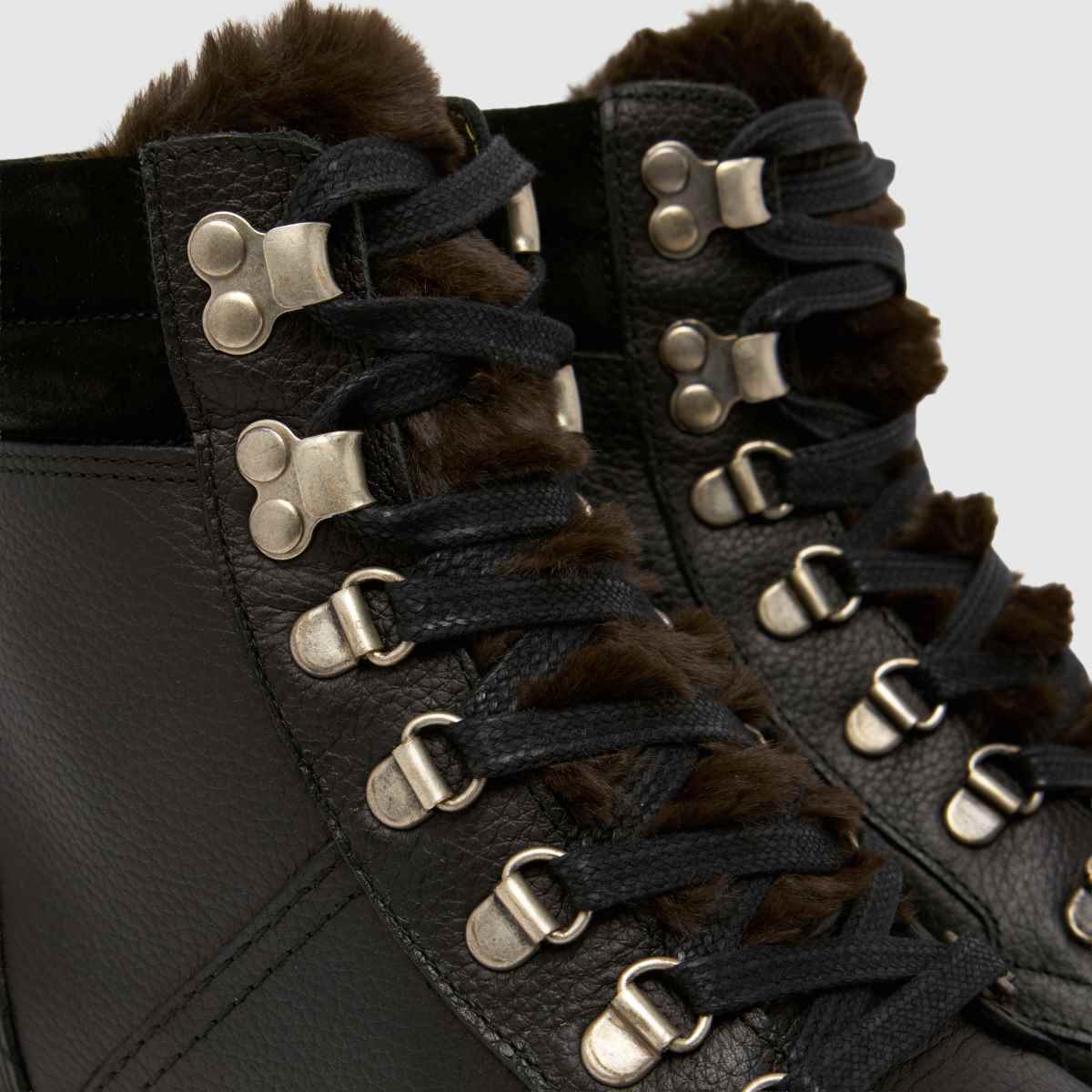 Barbour  Bamburgh Hiker in Black Barbour  Bamburgh Hiker in Black