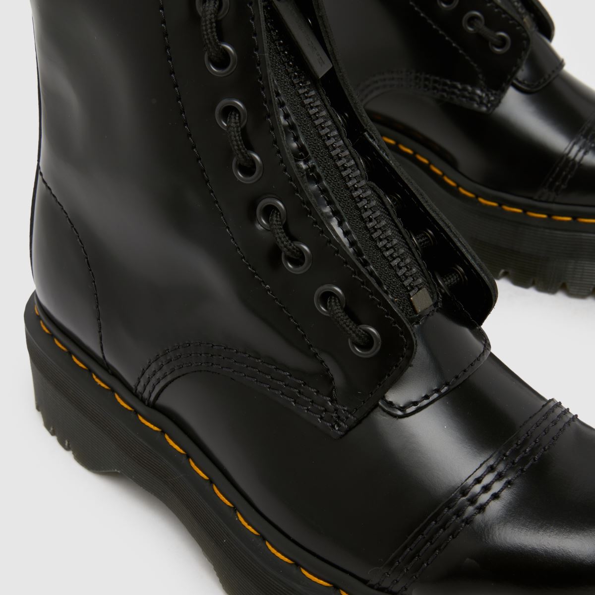 Dr Martens  Sinclair Fur Lined in Black Dr Martens  Sinclair Fur Lined in Black