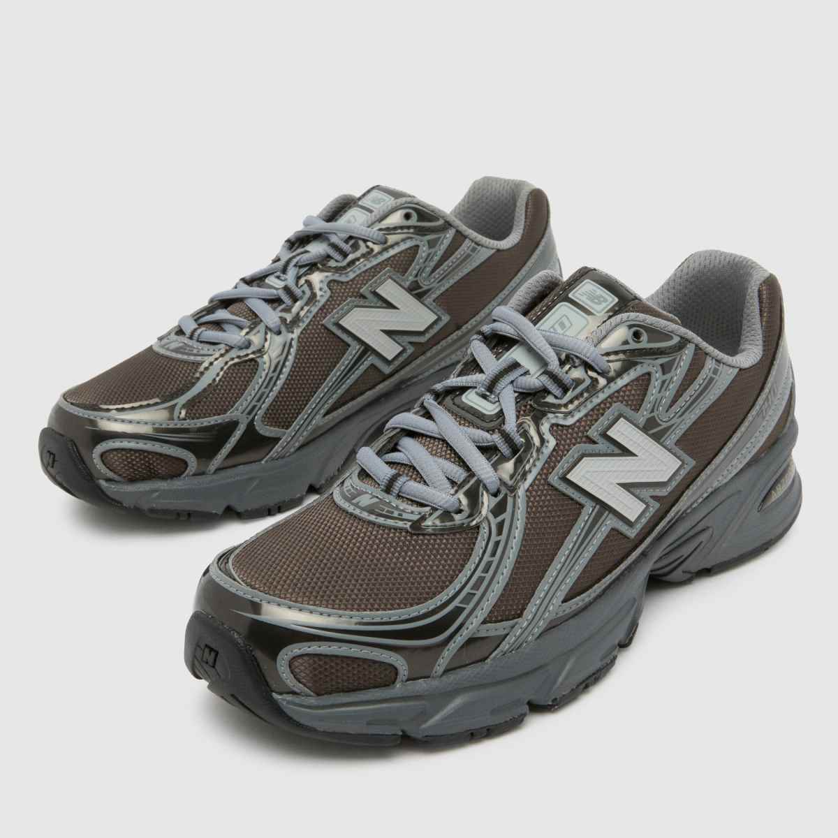 New Balance  740 in Black & Grey New Balance  740 in Black & Grey