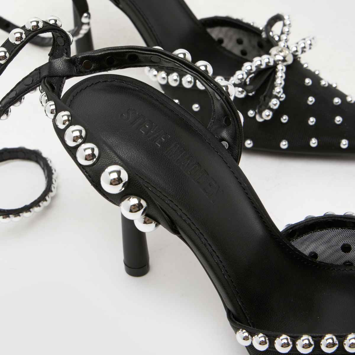 Steve Madden  Val Jewel Pointed in Black Steve Madden  Val Jewel Pointed in Black