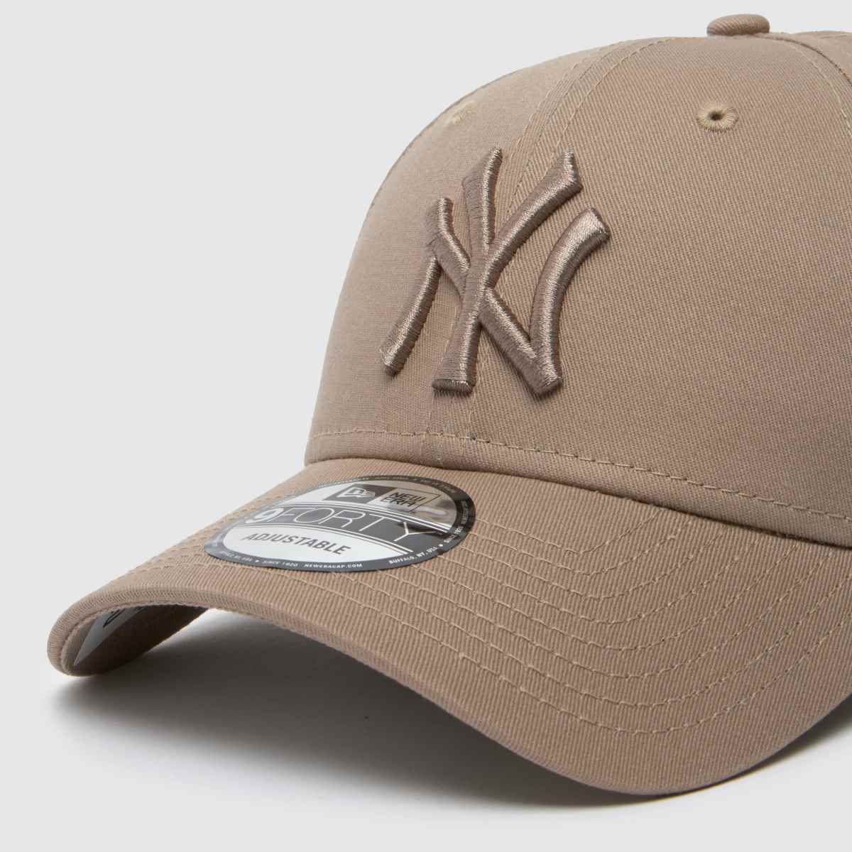 New Era  League Essential 9FORTY Cap in Stone New Era  League Essential 9FORTY Cap in Stone
