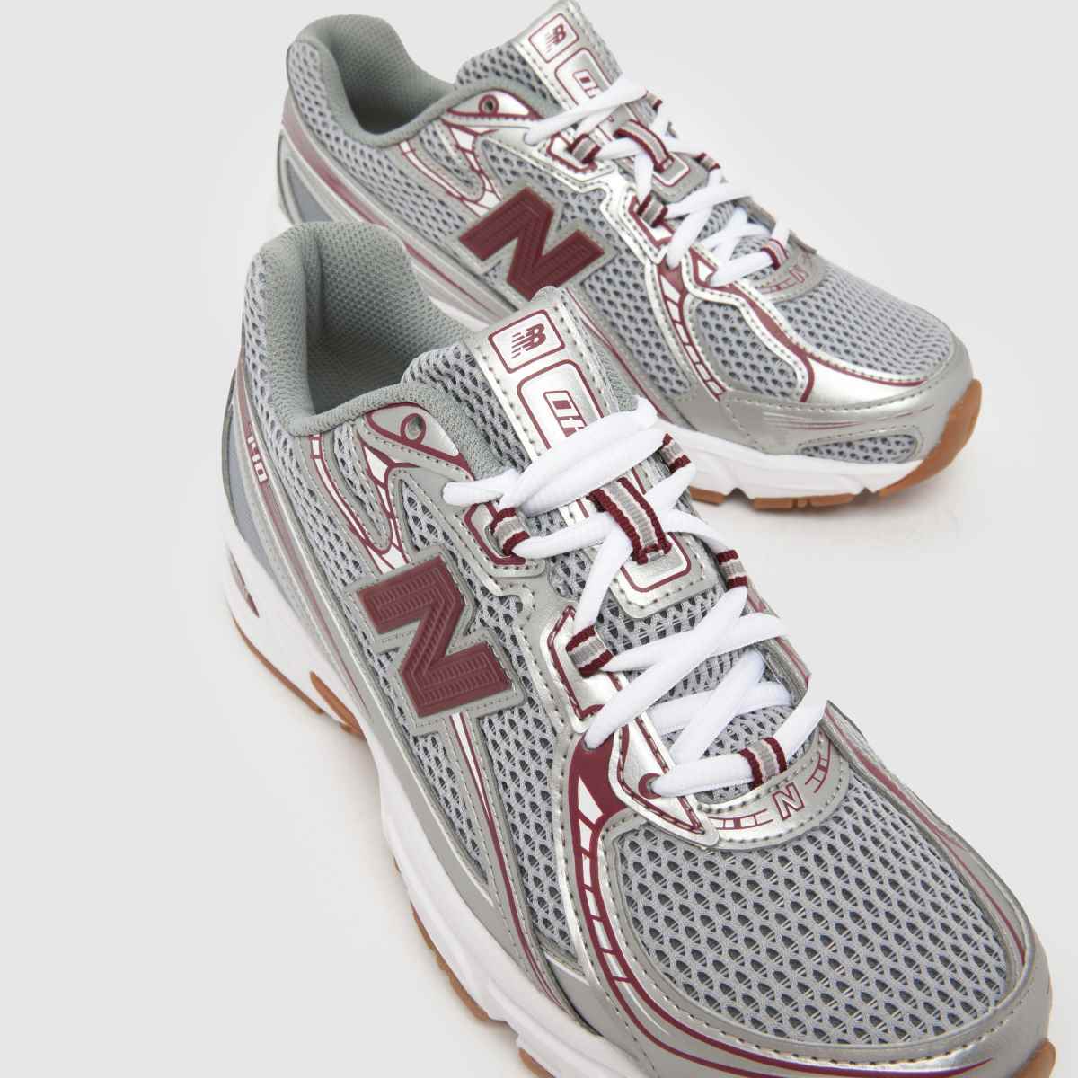 New Balance  740 in White & Burgundy New Balance  740 in White & Burgundy
