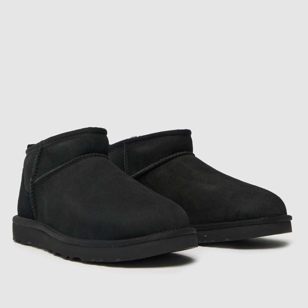 UGG  Classic Ultra Mini II in Black UGG  Classic Ultra Mini II in Black