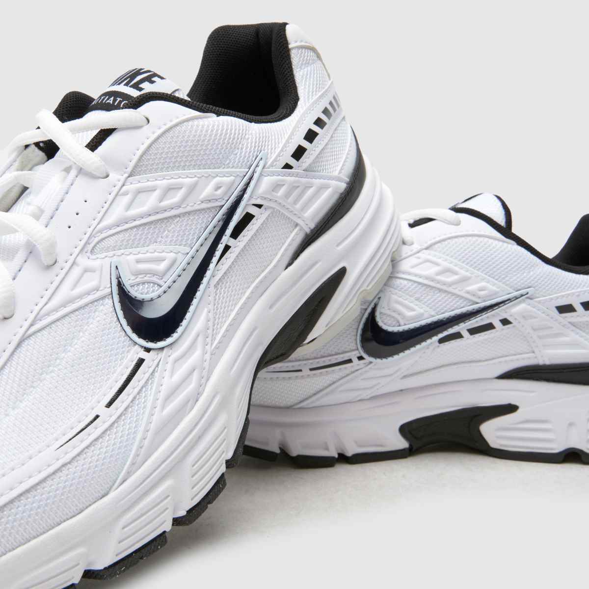 Nike  Initiator in White & Black Nike  Initiator in White & Black