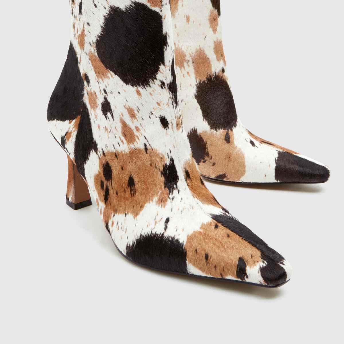 schuh  Bambi Point Heel in Brown & White schuh  Bambi Point Heel in Brown & White