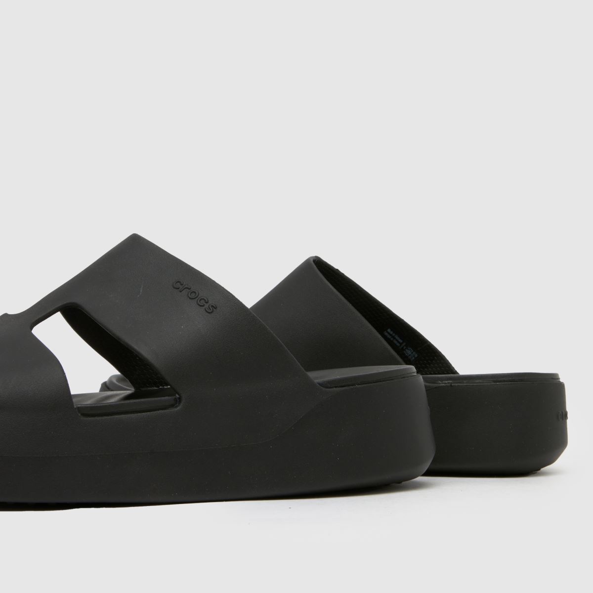 Crocs  Getaway Platform H-Strap in Black Crocs  Getaway Platform H-Strap in Black