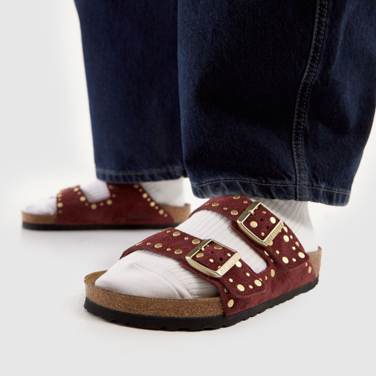 BIRKENSTOCK  Arizona Rivet in Burgundy BIRKENSTOCK  Arizona Rivet in Burgundy