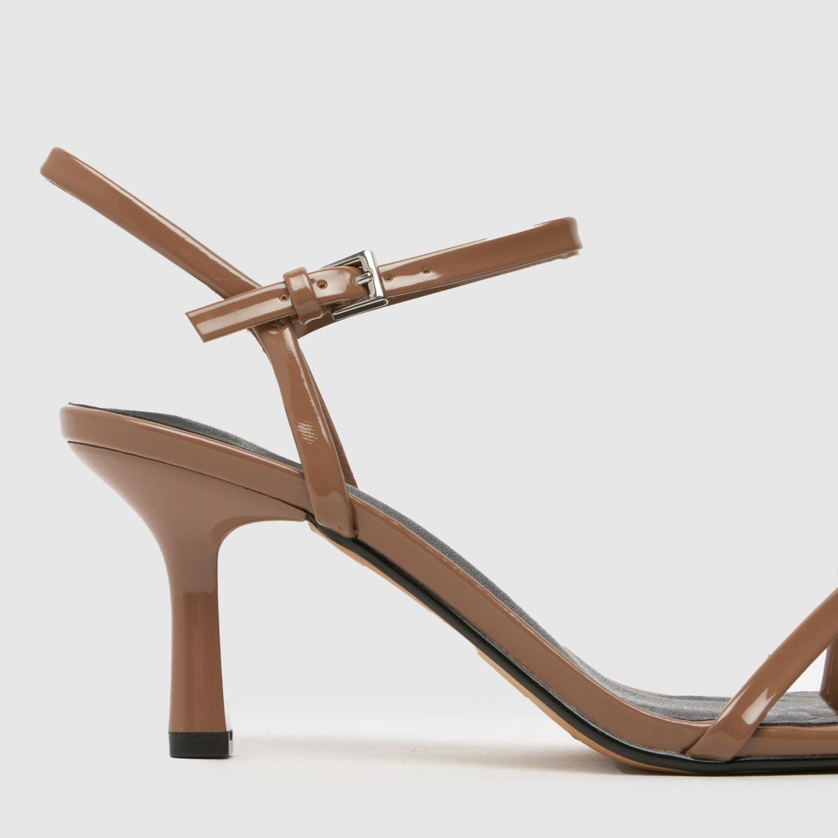 schuh  Susie Toe Loop in Brown schuh  Susie Toe Loop in Brown