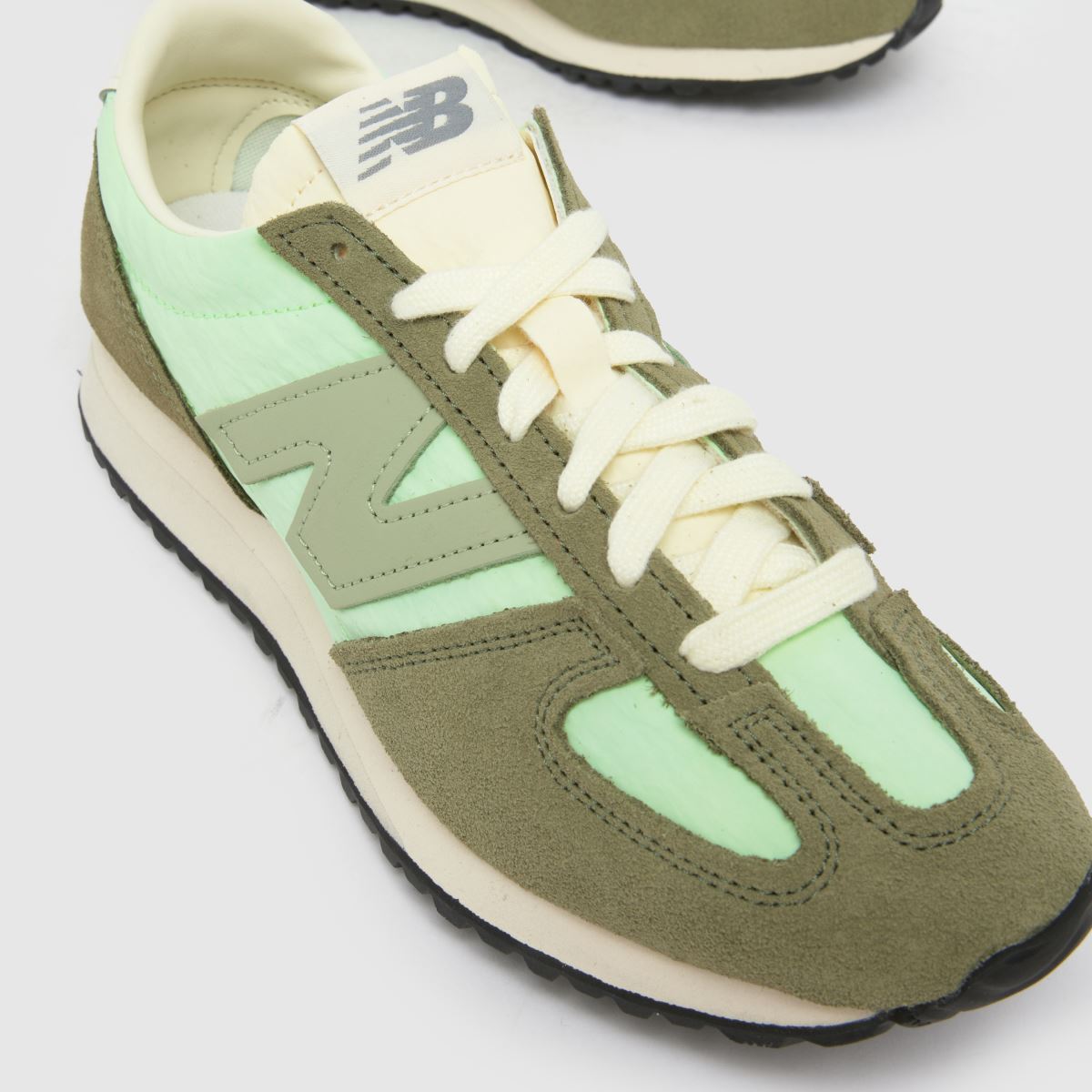 New Balance  471 in Green Multi New Balance  471 in Green Multi
