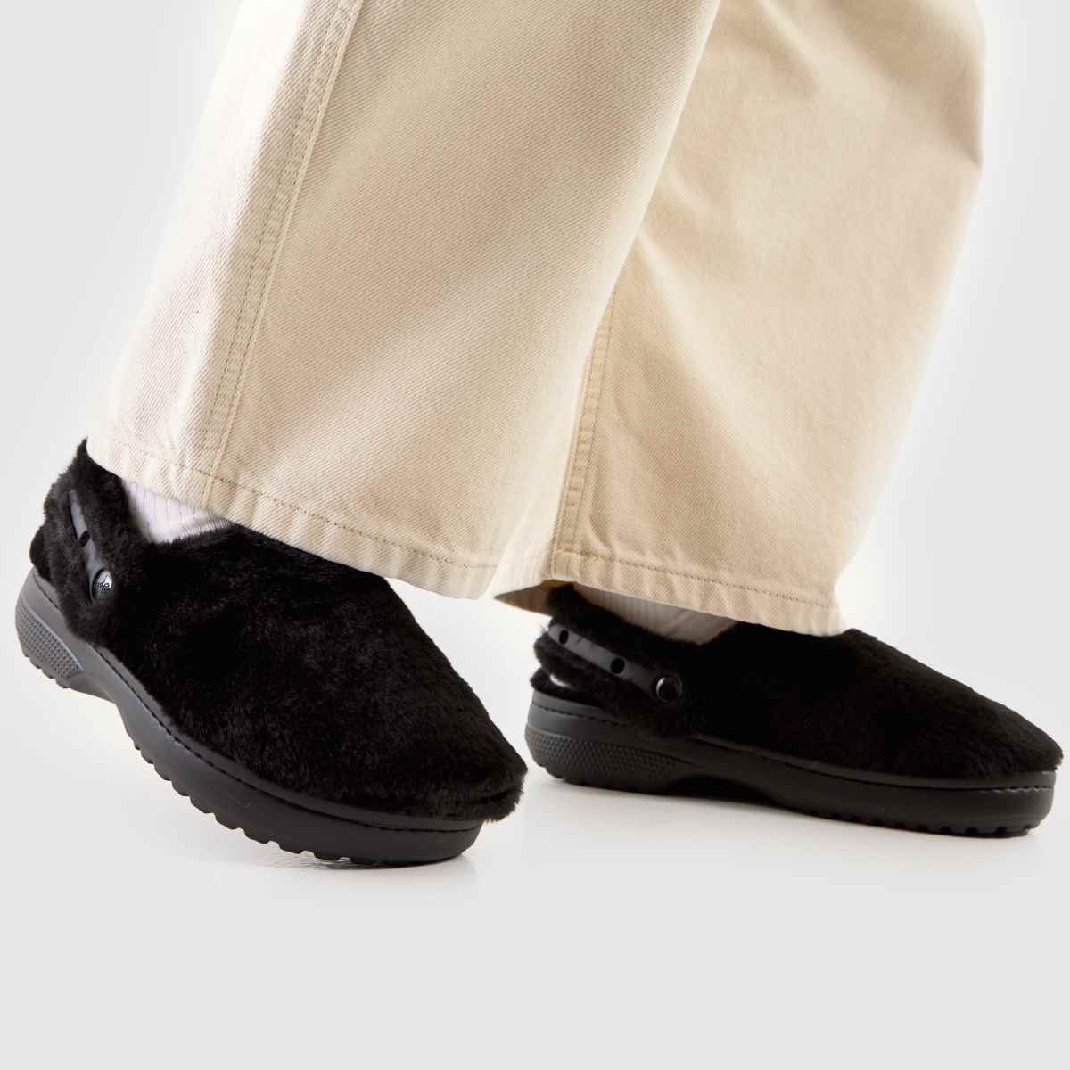 Crocs  Classic Unfurgettable Clog in Black Crocs  Classic Unfurgettable Clog in Black