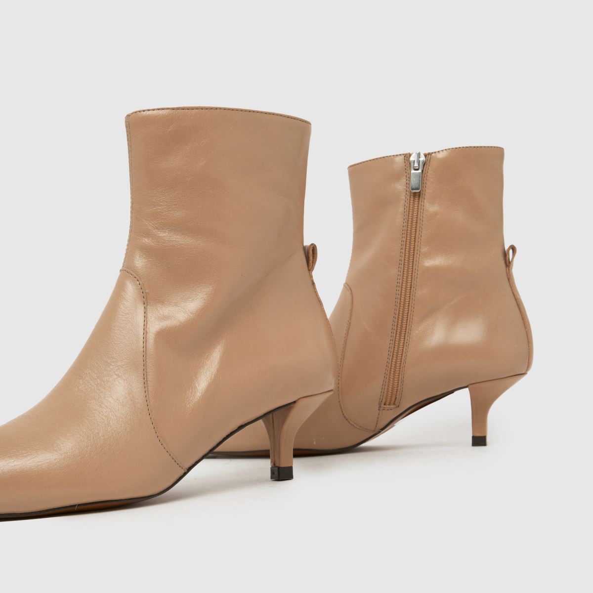 schuh  Bowden Leather Heeled in Natural schuh  Bowden Leather Heeled in Natural