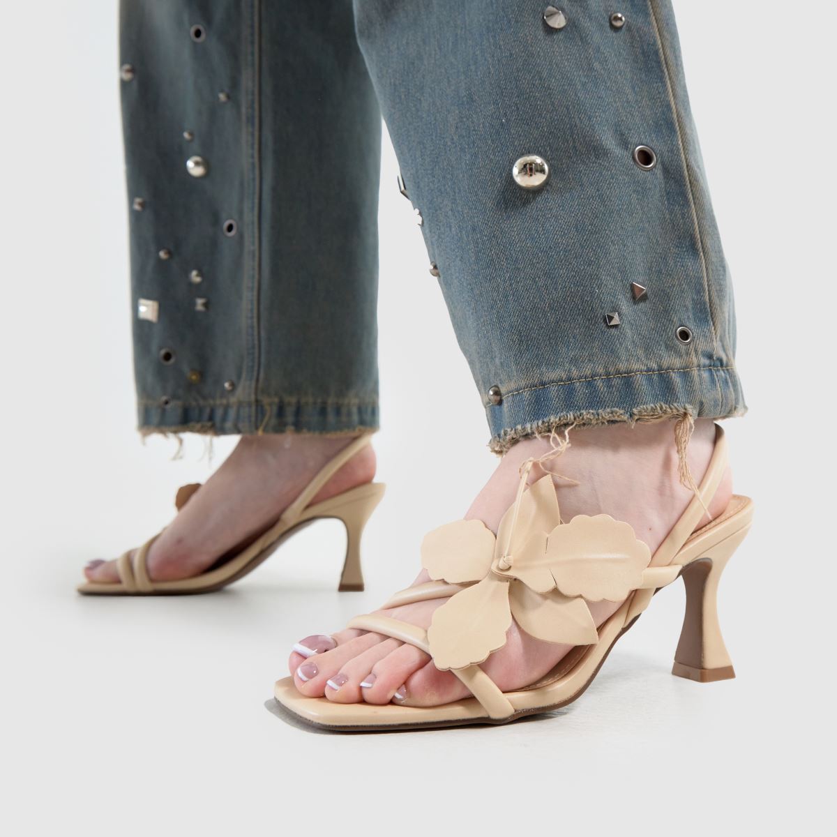 schuh  Siya Flower in Natural schuh  Siya Flower in Natural