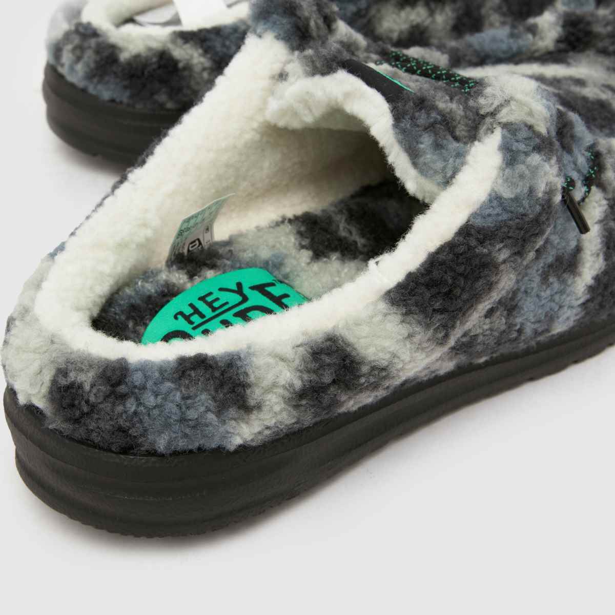 HEYDUDE  Wally in Blue Multi HEYDUDE  Wally in Blue Multi