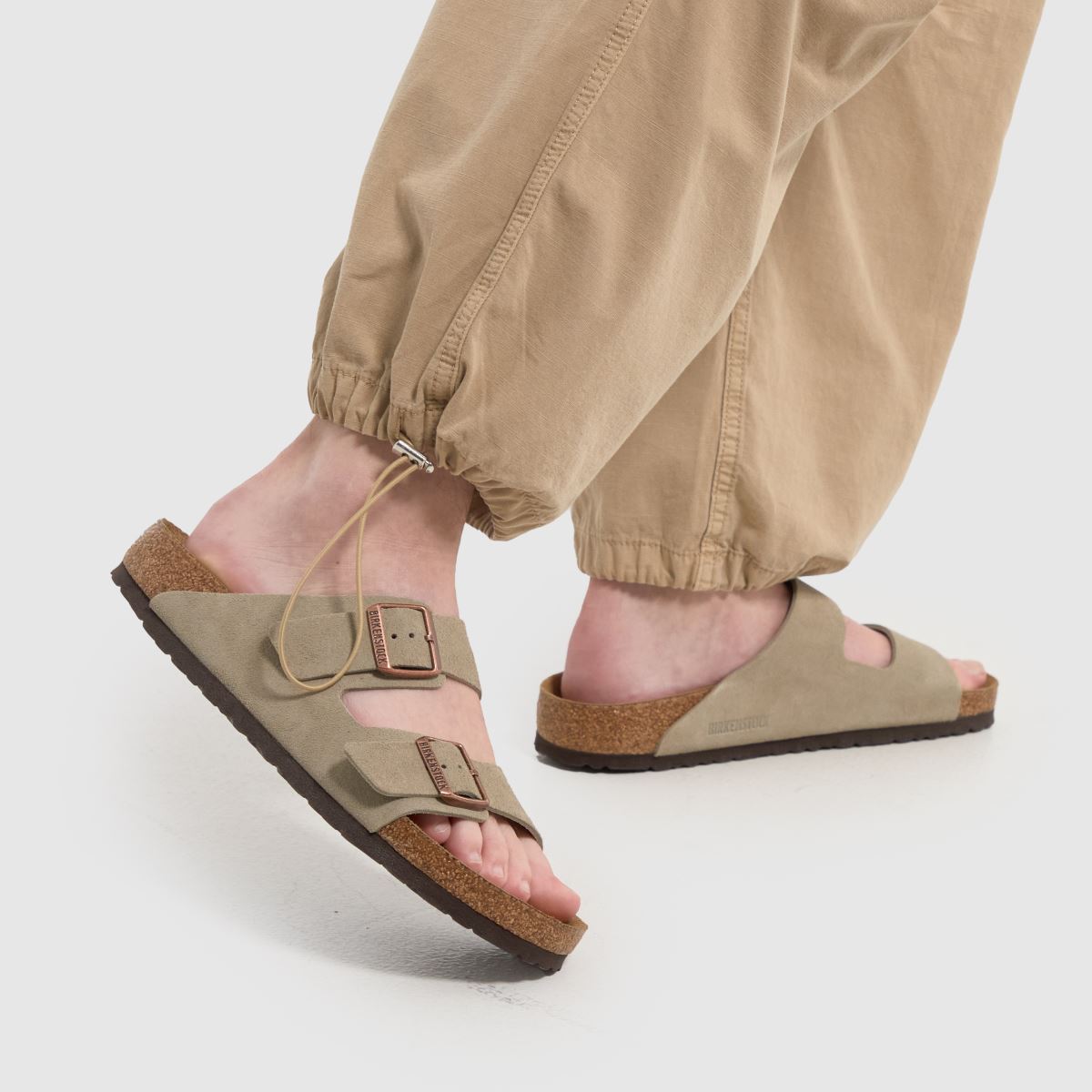 BIRKENSTOCK  Arizona in Taupe BIRKENSTOCK  Arizona in Taupe