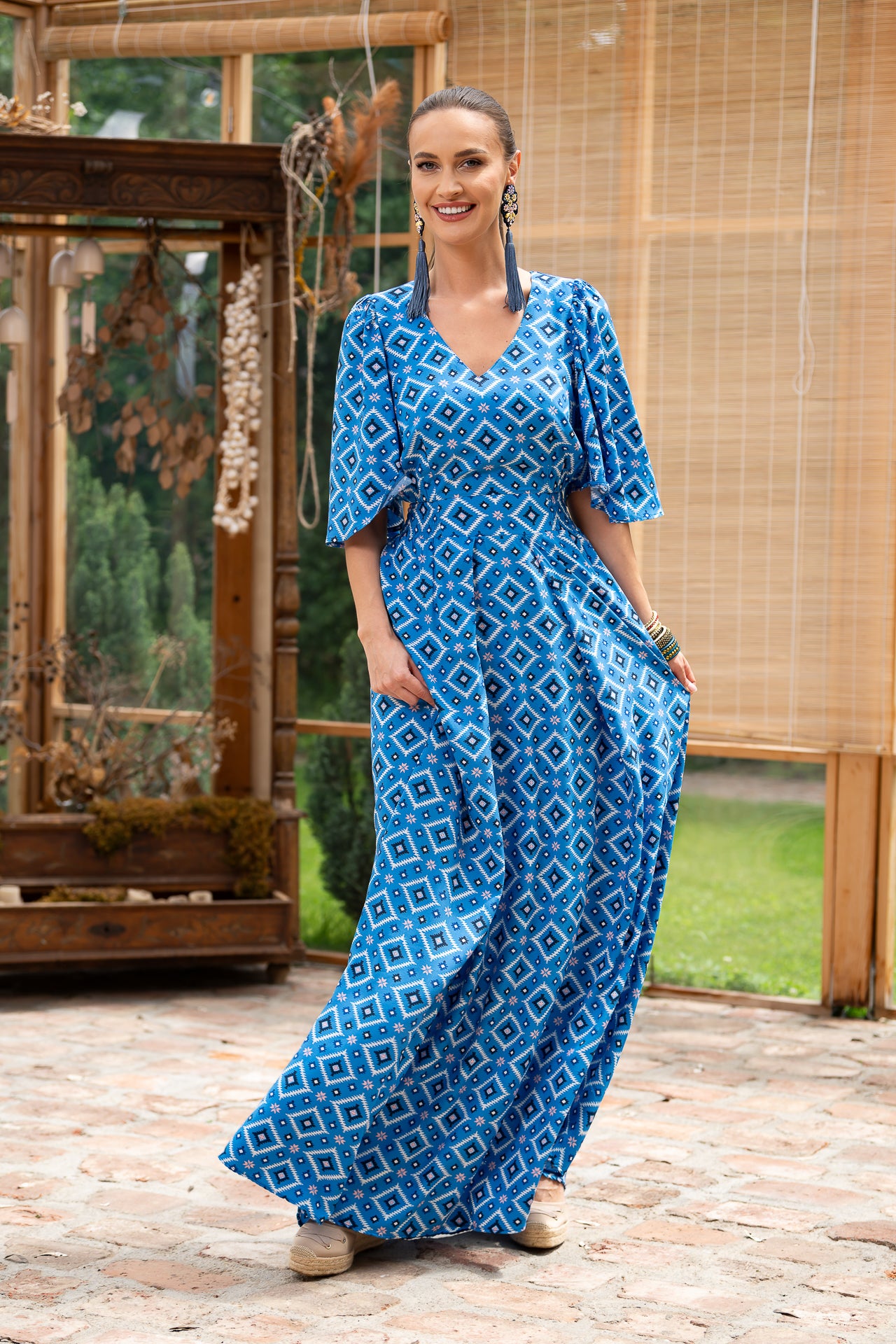 Rochie lungă din viscoză albastră cu motive tradiționale